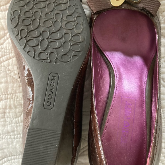 Coach brown patent leather wedge pumps - Picture 2 of 5